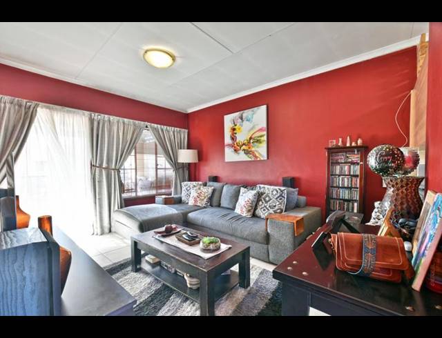 2 BEDROOM APARTMENT FOR SALE IN MEREDALE